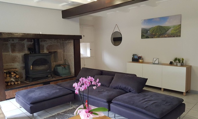 Saint-Pardoux-le-Neuf House | Gite* all comforts 10 min from Ussel.