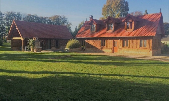 Houdetot House | gite composed of 2 houses with fireplace and sauna