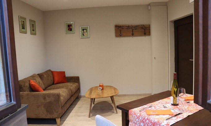 Epfig Apartment | Gîte des Potiers - Beautiful apartment in Epfig with private garden