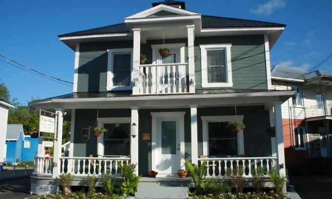 Baie-St-Paul Bed & Breakfast | Gite Fleury