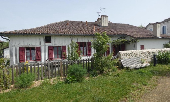 Luxey House | Gite genevieve d' aubin