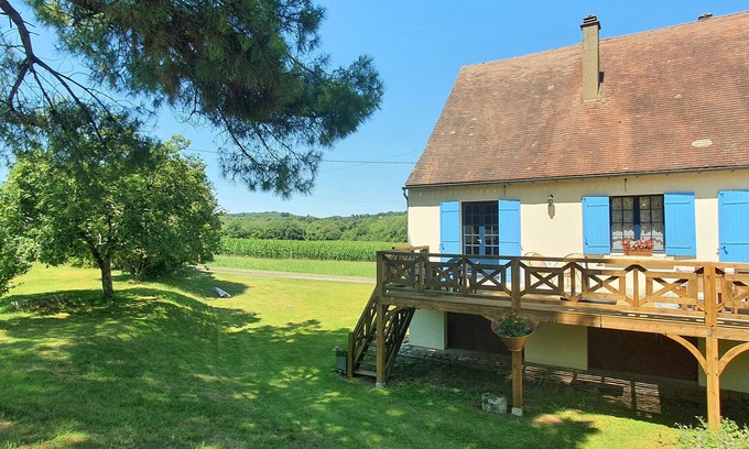 Mauzac-et-Grand-Castang Apartment | Gîte La Carolie, A rural retreat in the Perigord.