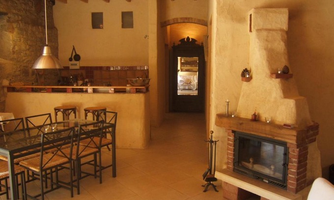 Pepieux House | Gite la Tour
