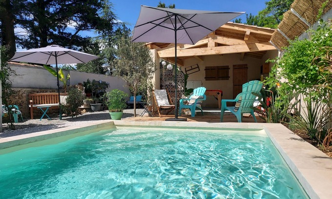 Serignan-du-Comtat House | Gîte le 1852 on the ground floor of the house