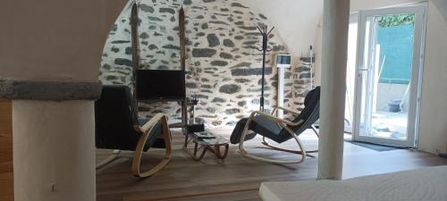 Saint-Martin-de-la-Porte Apartment | gite le bec d'aigle 2 pers