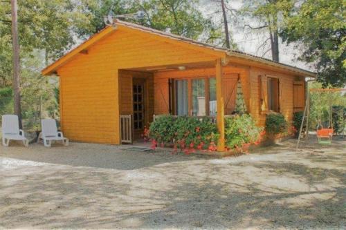 Auriac-du-Perigord Ski Chalet | Gite les Pins - les gites des hauts de vialot