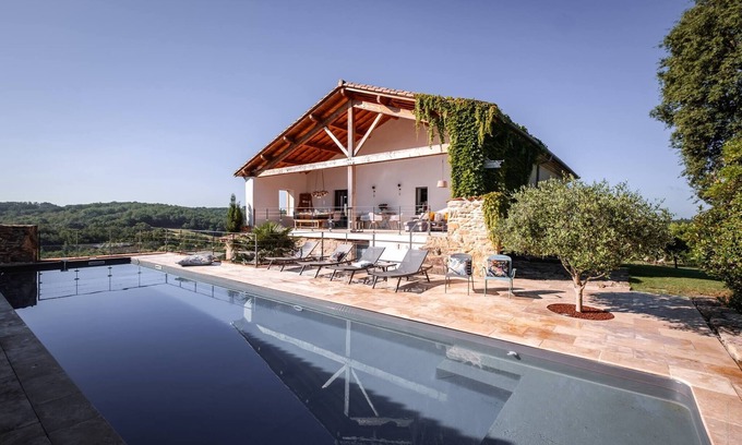 Puycelci Ski Chalet | Gite Mantely - Heated Pool & Nature