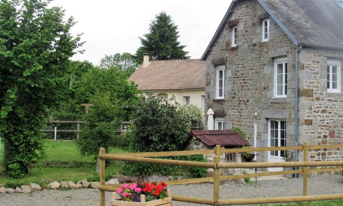 La Lande-Saint-Simeon House | gite Marlotte