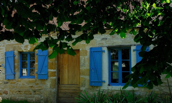 Thenon House | Gite of the Roche in Périgord