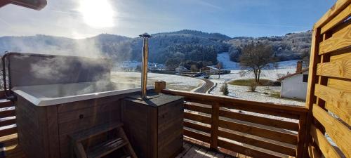 Rupt-sur-Moselle Apartment | Gite spa atypique, Vosges, chez Bubu, école rénovée bain nordique et nature