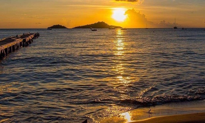 Saint-Francois Cottage | Gîte-Zing-Zing Libellule-Superior-Ensuite with Bath-Garden view