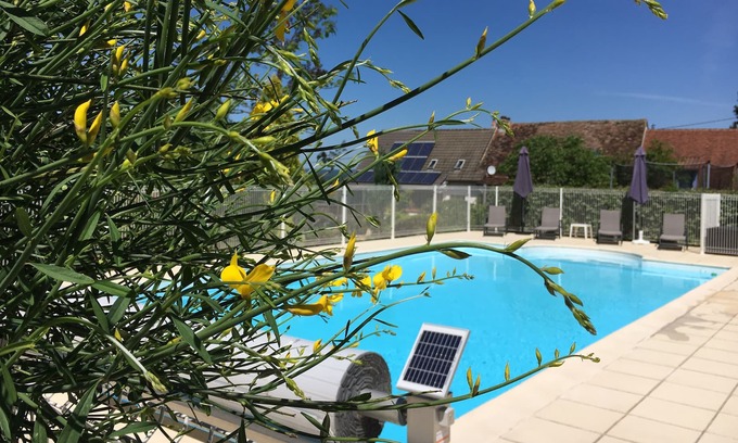 Payrac House | GITES THE FLORELIAN (cherry trees)