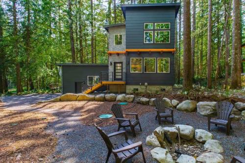 Warnick House | Glacier Springs Cabin 15 - An Amazing Mountain Retreat