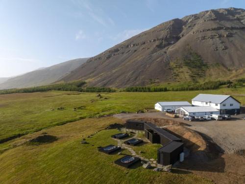 Hoffell Bed & Breakfast | Glacier World - Hoffell Guesthouse