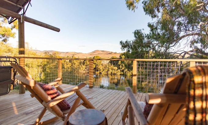 Gretna Cabin | Glamping at Truffle Lodge