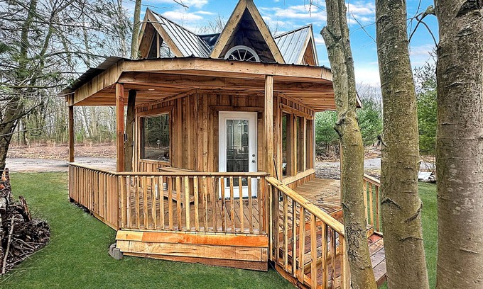 Langton Apartment | Glamping Forest Hideaway | Hike-Grill-Stargaze