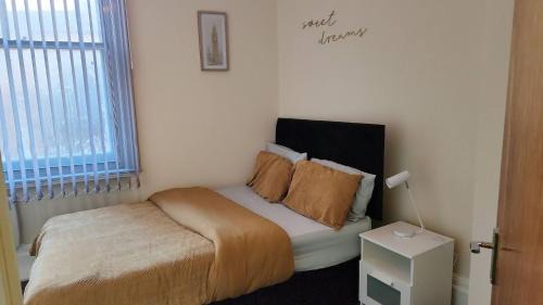 Wolverhampton Apartment | glamsflat troccadero