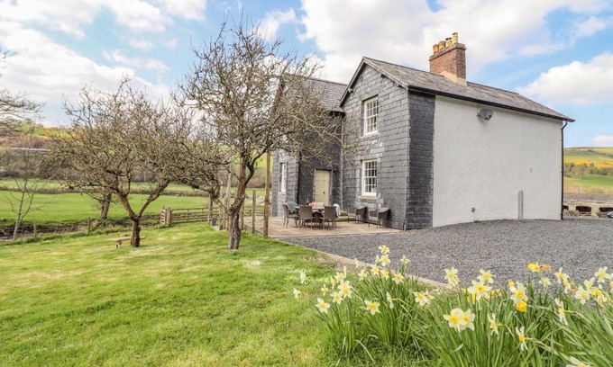 Abergele House | Glan Yr Afon