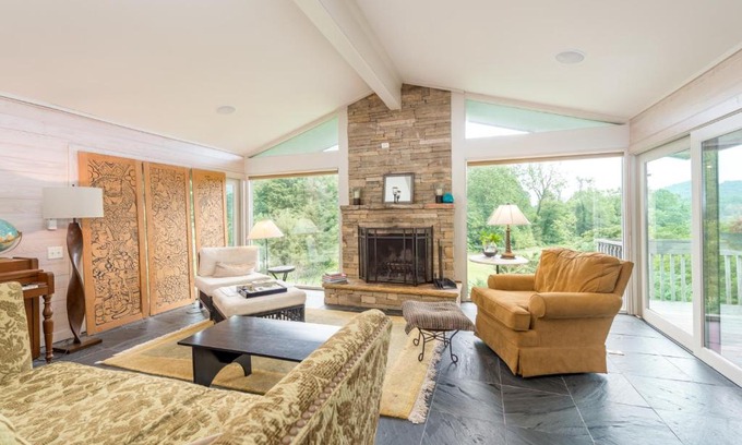 Pisgah Forest House | Glen Cannon