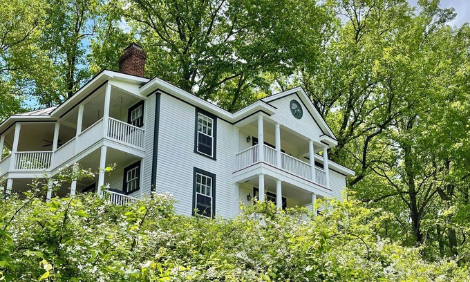 Stanardsville House | Glendale Mountain Home