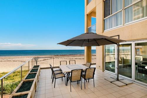 Glenelg Apartment | Glenelg Beachfront Luxury Apartment