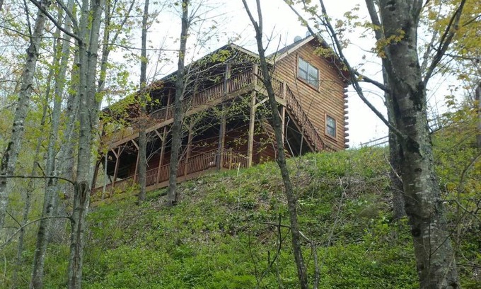 Settlers Ridge House | Glens of Antrim Mountain Cabin