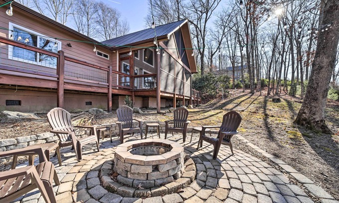 Glenville Cabin | ‘Glenville Serenity Lodge' w/Lake Views!