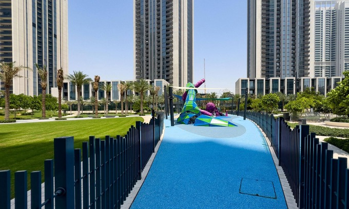 Dubai Apartment | GLOBALSTAY. Creek Horizon Tower 2