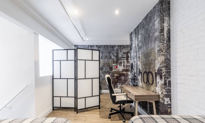 Kirkendall North Condo | GLOBALSTAY. Dundurn LOFTS. Free parking