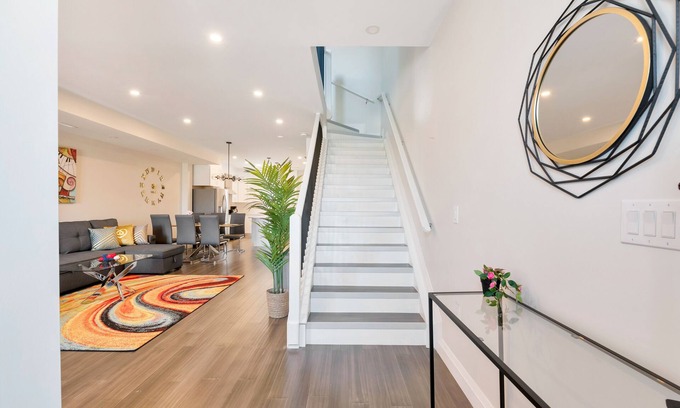 Walkerville Apartment | GLOBALSTAY. Unique New Townhomes for 16 Guests. HOT TUB, BBQ