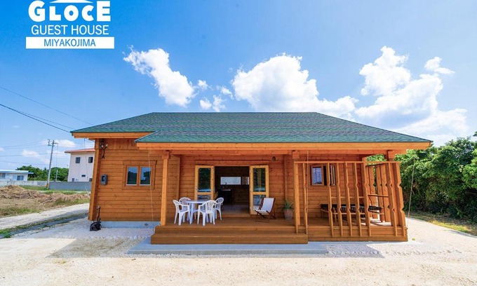 Yonaha House | GLOCE 宮古島 LAPSI 与那覇前浜Beachまで徒歩5分の オーナー同居型ゲストハウス
