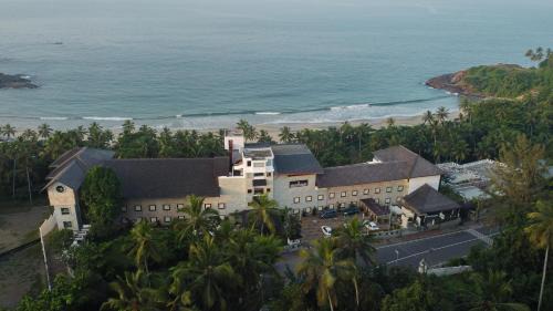 Kovalam Resort | Gokulam Grand Turtle On The Beach