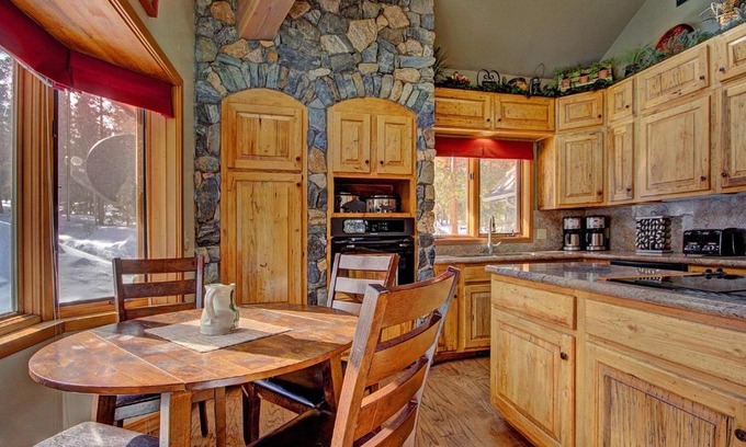 Warrior's Mark West House | Gold King Lodge Home