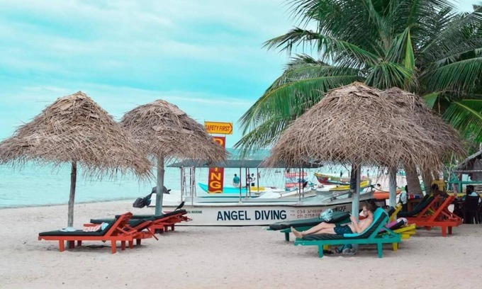 Uppuveli Hotel | Golden Beach Cottages