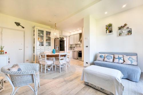 Lido di Camaiore Apartment | GOLDEN LUXE - Blue House near the Sea