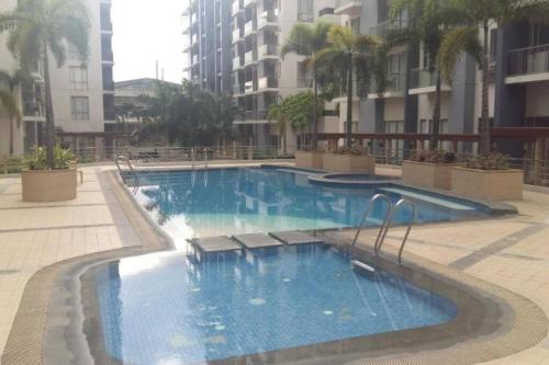Pasay Apartment | Golden Palm at One Palm Tree Villas