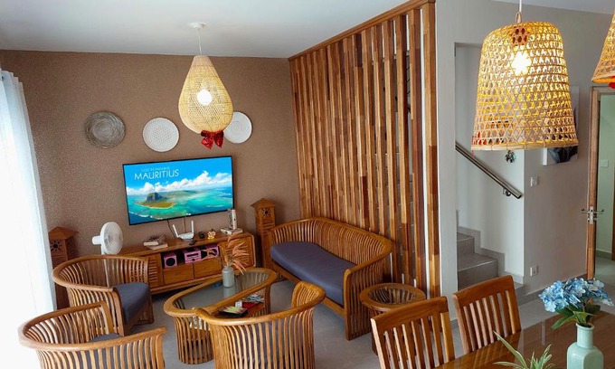 Flic-en-Flac Apartment | Golden Square Villa & Private Pool