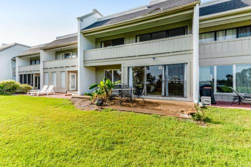 Upper Grand Lagoon Apartment | Golf Villas of Bay Point #466