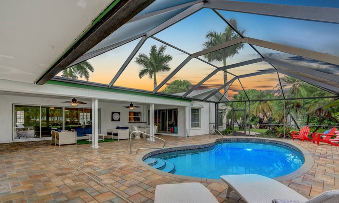 Weston House | Golfview 2 - lakeside & private pool