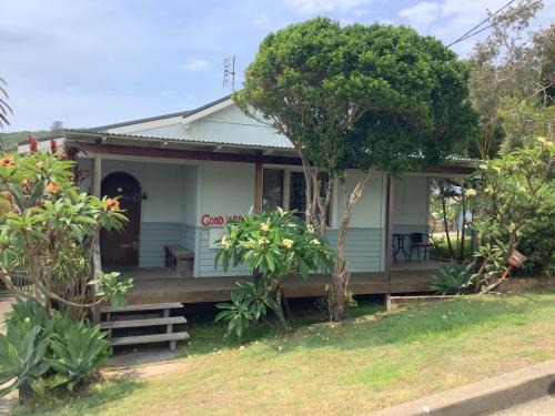 Crescent Head House | Good Vibes, 18 East Street