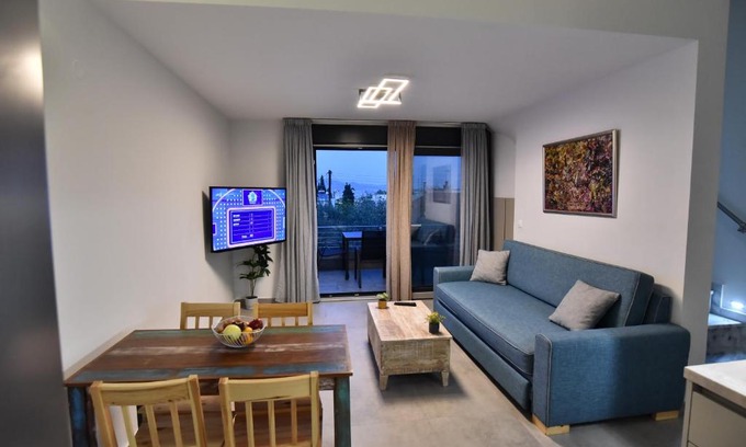 Nea Iraklitsa Apartment | Good Vibes Suite