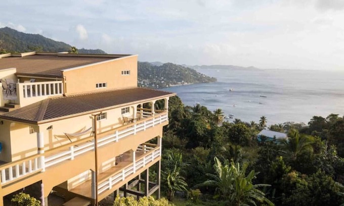 St. George's Apartment | Good vibes & Sunsets