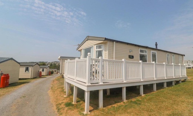 Exmouth House | Goodison Devon Cliff