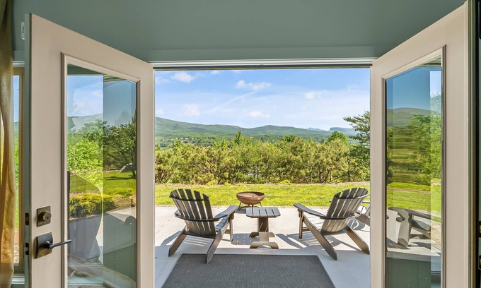 Marion House | Gorgeous Fall and Winter Mountain & Lake Views/Firepit/Boat Slip Access