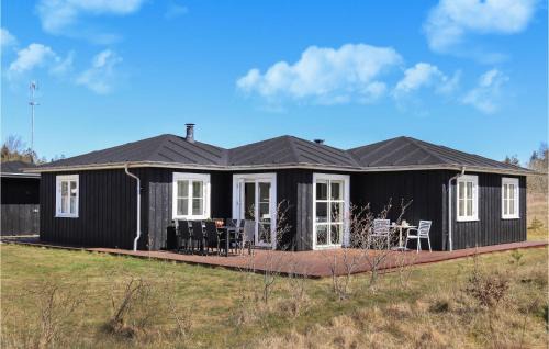 Krejbjerg House | Gorgeous Home In Ejstrupholm With Wifi