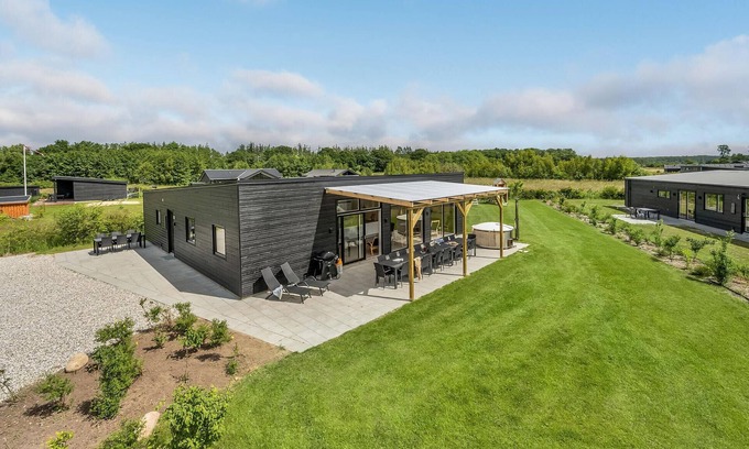 Fjellerup Strand House | Gorgeous home in Glesborg with kitchen