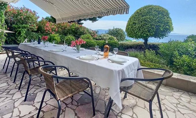 Gradac House | Gorgeous home in Gradac