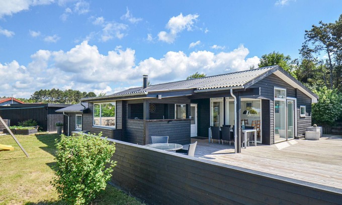 Knebel House | Gorgeous home in Knebel with sauna