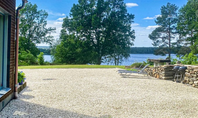 Kopmannebro House | Gorgeous home in Köpmannebro with WiFi