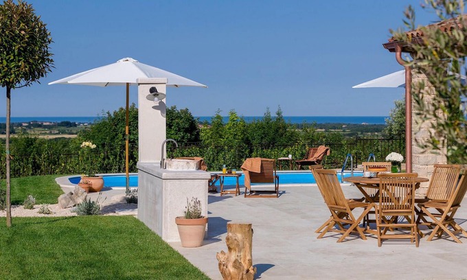 Vardica House | Gorgeous home in Umag